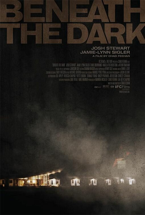 В темноте (2010) постер